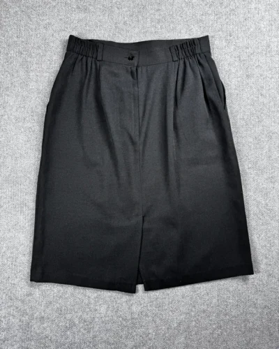 Pollera negra sastrera