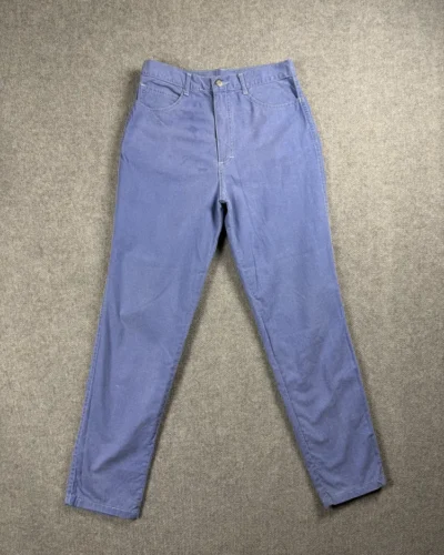 Pantalón tipo jean tiro alto