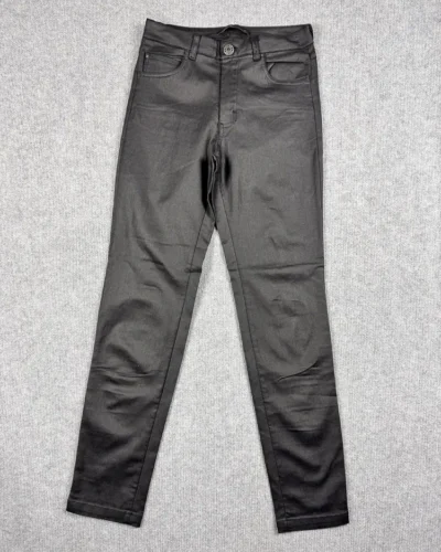 Pantalon engomado negro