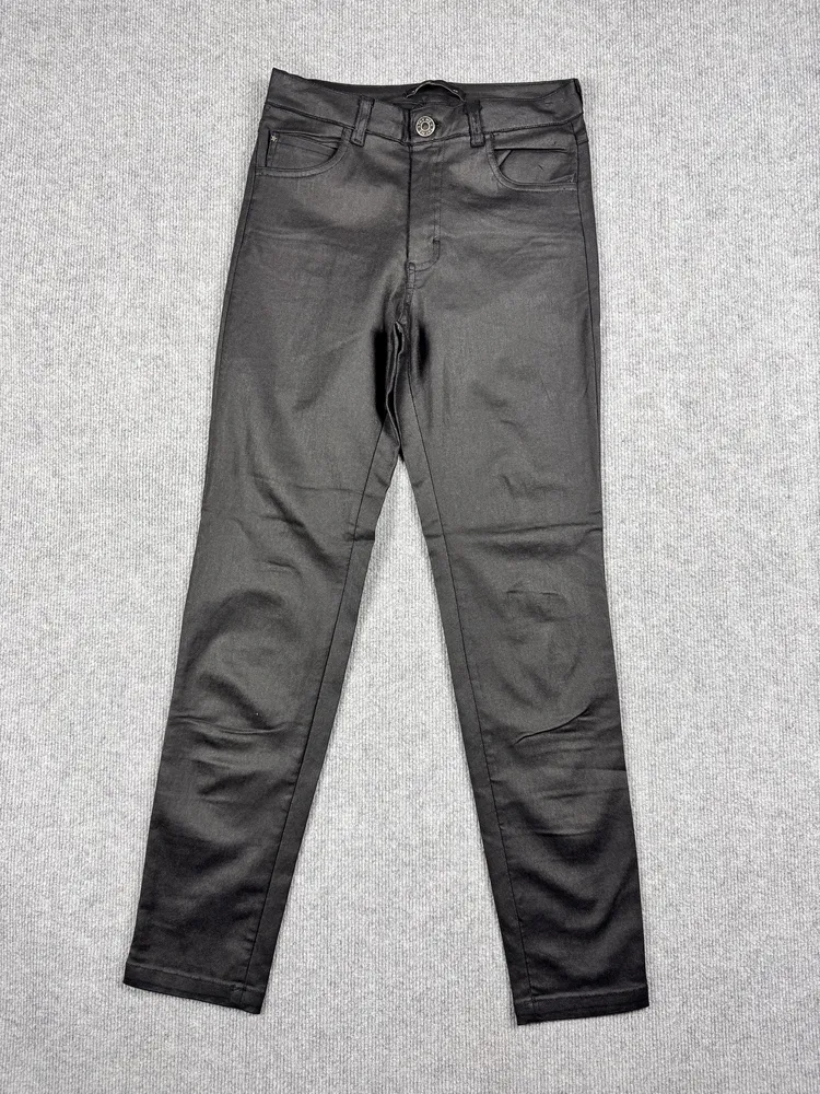 Pantalon engomado negro