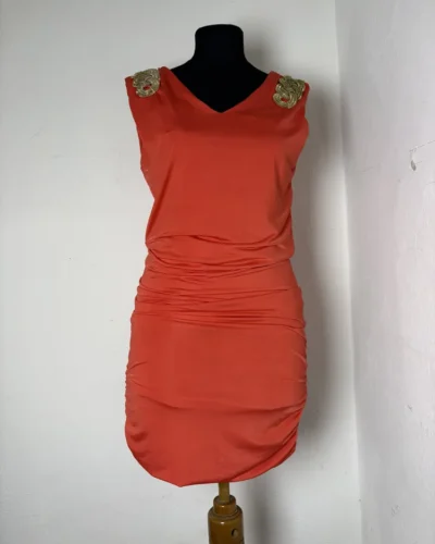 Vestido rojo oro