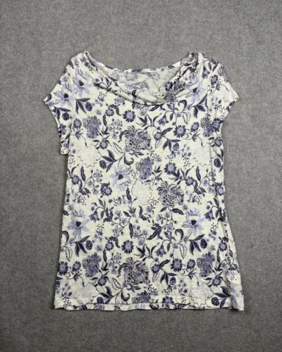 Remera floral de hilo