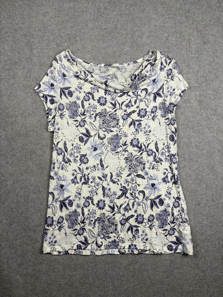 Remera floral de hilo