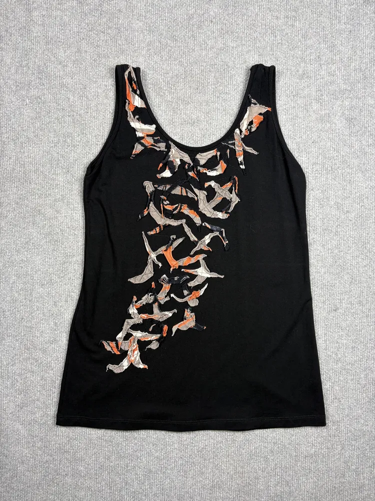 Musculosa apliques abstractos