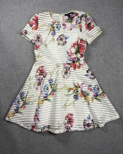 Vestido Forever 21 floral calado