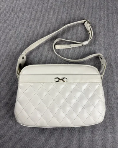 Cartera cuero matelasse blanco