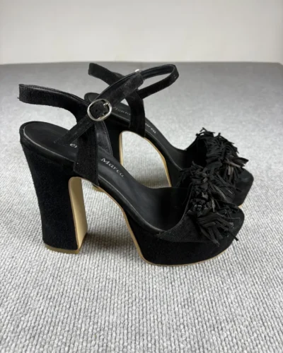 Sandalias gamuza flecos T.39