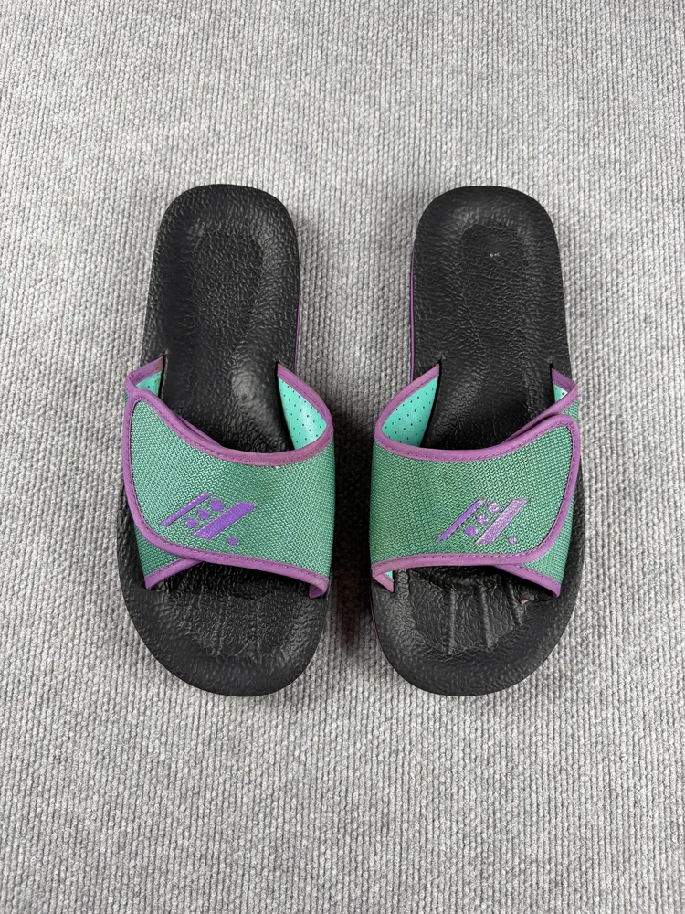 Slippers deportivas T.43