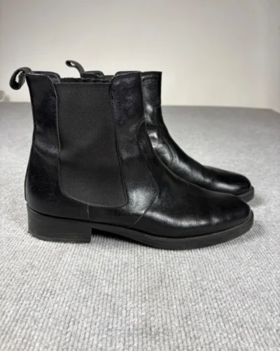 Botas tipo chelsea negras T.39