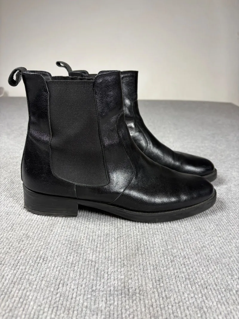 Botas tipo chelsea negras T.39