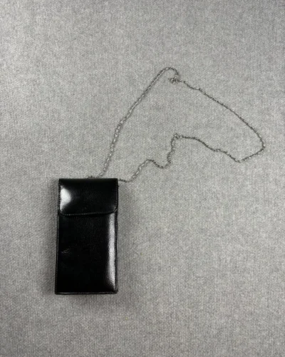 Cartera porta celular charol