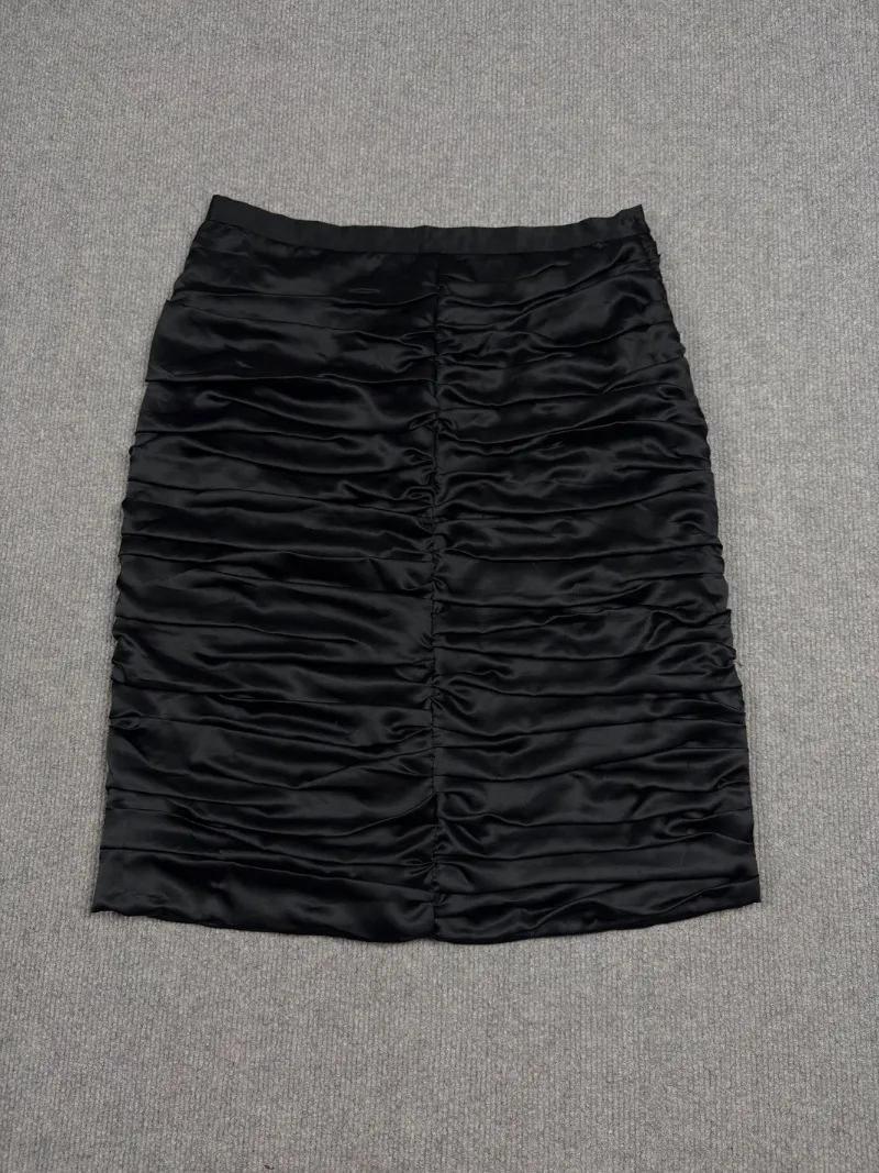Pollera fruncida negra