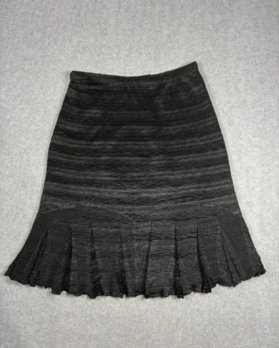 Pollera plisada negra