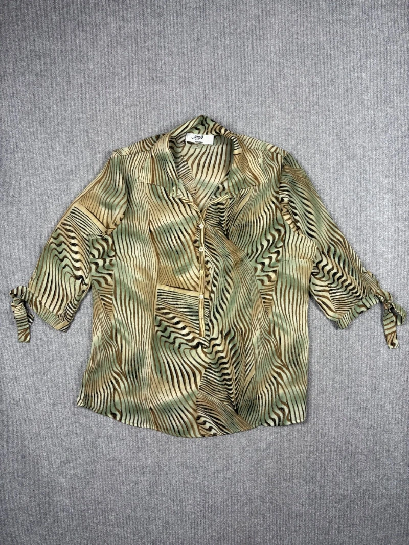 Blusa líneas