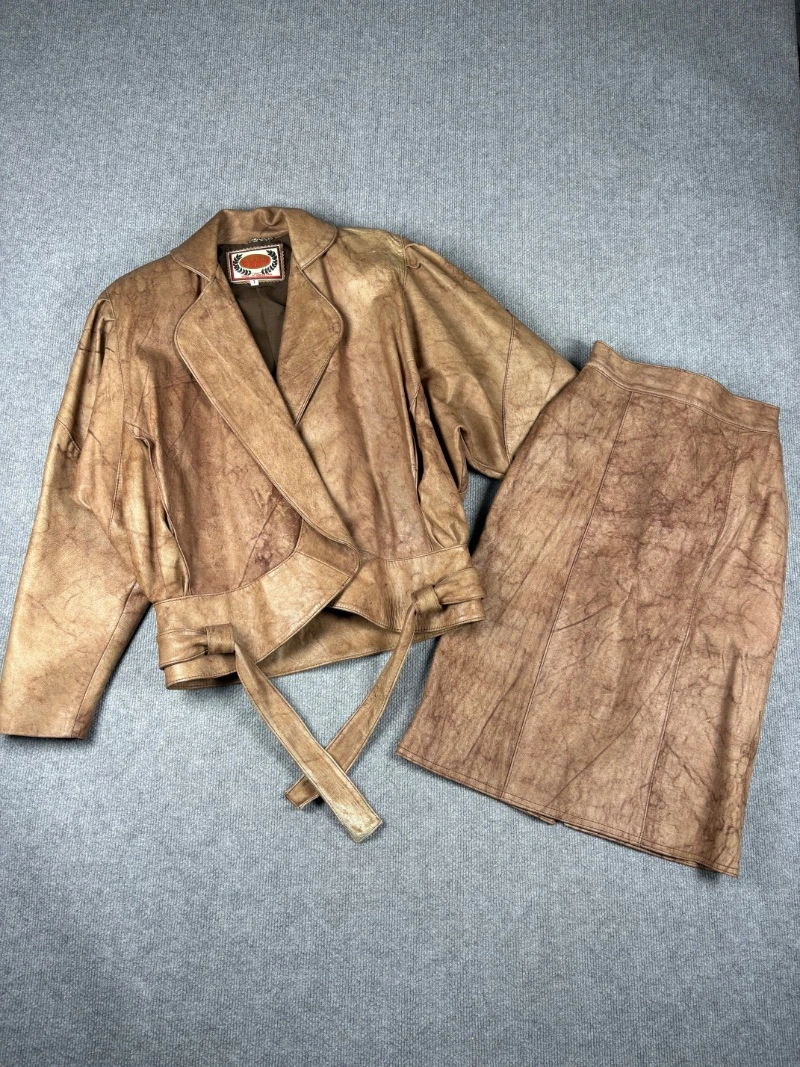 Conjunto Cuero 90’