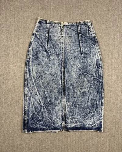 Falda By Deep acid wash