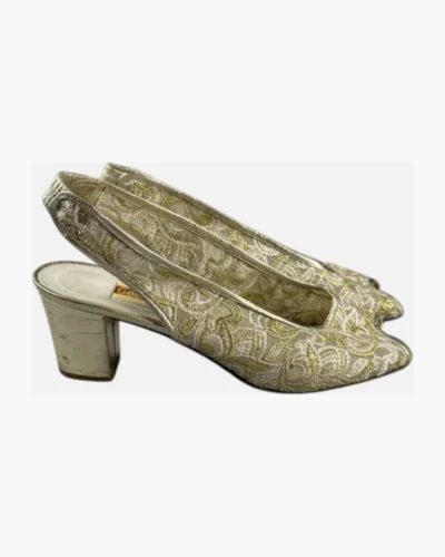 Zapatos dorados bordados T.39