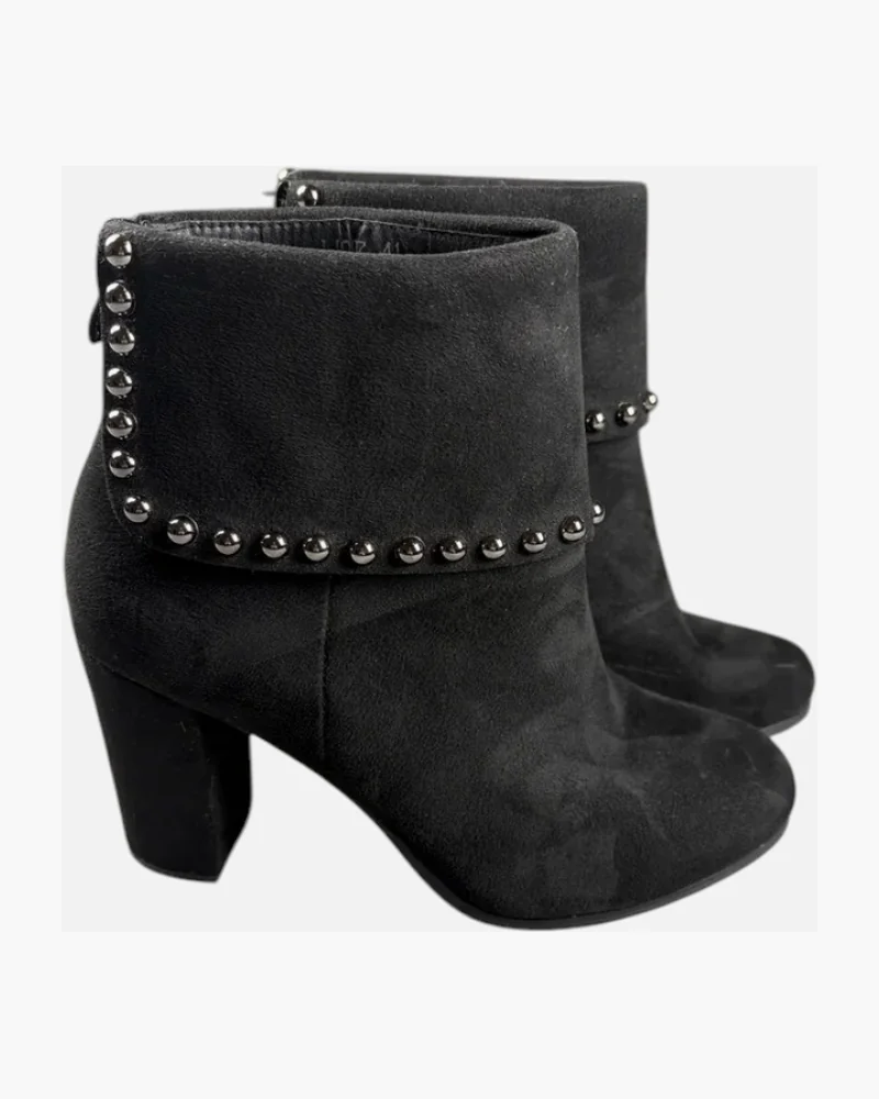 Botas gamuza tachas T.41