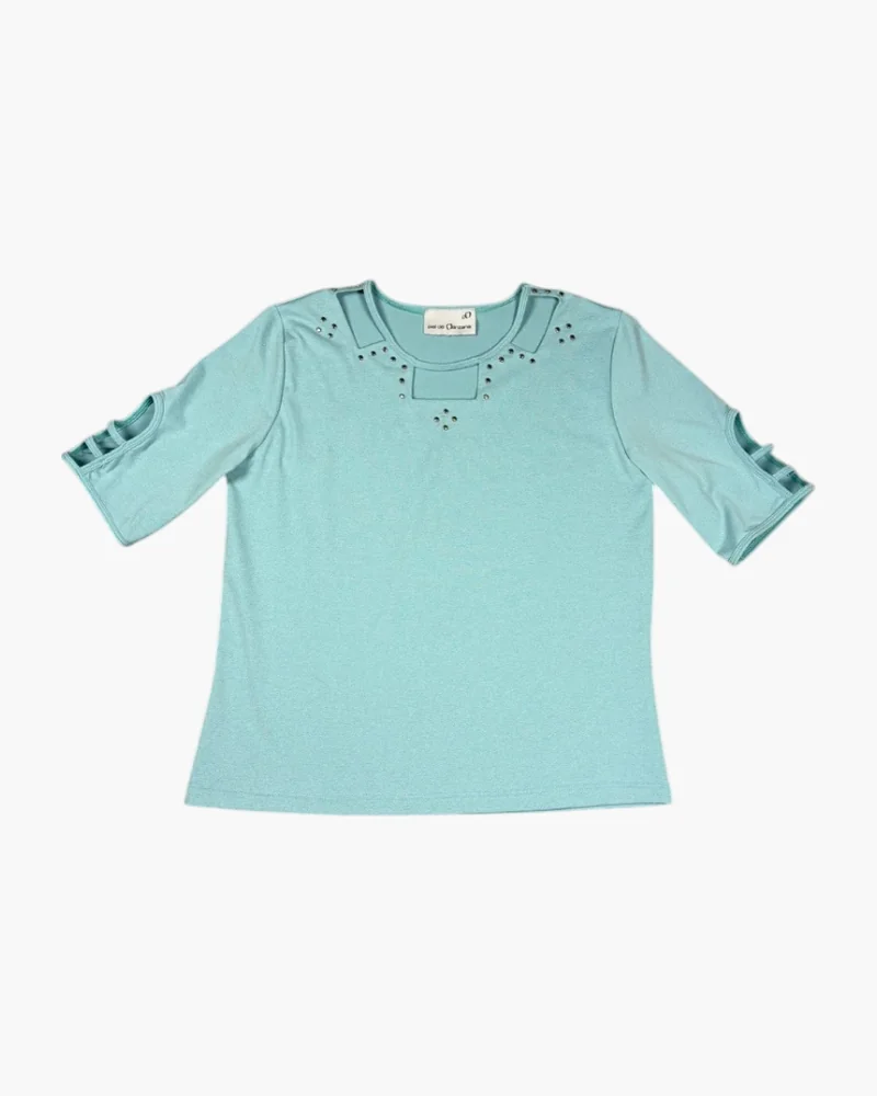 Remera celeste manguitas