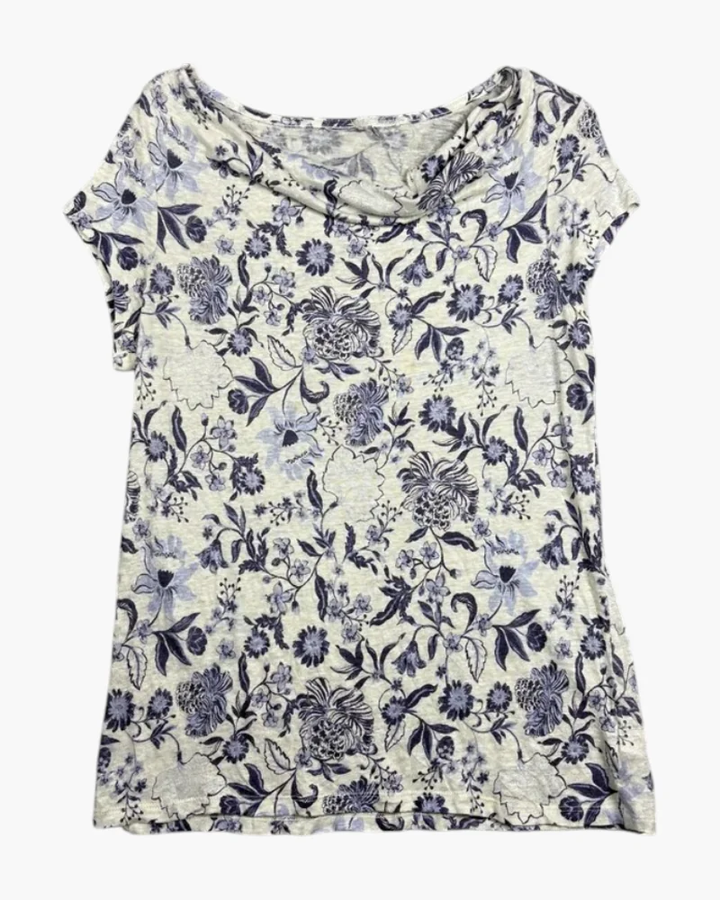 Remera floral de hilo