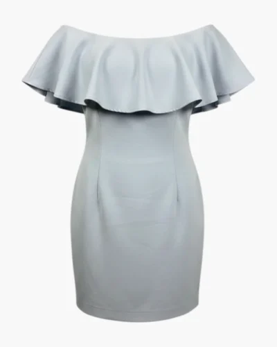 Vestido celeste con hombros descubiertos